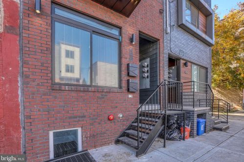 402 Berks St, Philadelphia PA  19122-2211 exterior