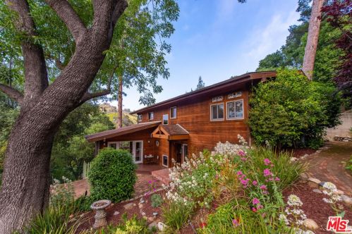 1154 Bonilla Dr, Topanga, CA 90290-3601
