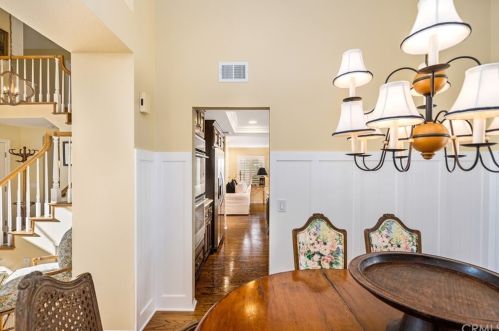 16 Chenile, Irvine CA  92614-7528 exterior