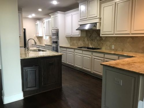 408 Paluxy Dr, Irving TX  75039-3358 exterior