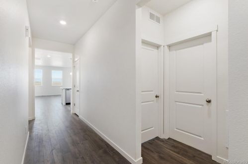 4670 Longs Peak St, Denver, CO 80601-4654