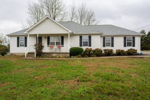 145 Turner Ave, Murfreesboro, TN 37127-7545