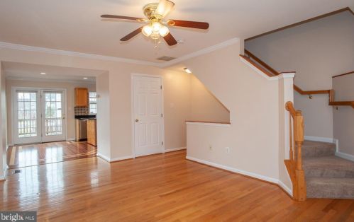 6380 Michael Robert Dr, Springfield VA  22150-1176 exterior