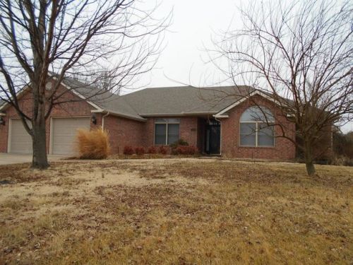 2418 Birch Ct, Miami, OK 74354-1467