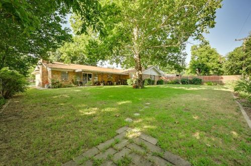 229 Revere Dr, Fort Worth, TX 76134-3928