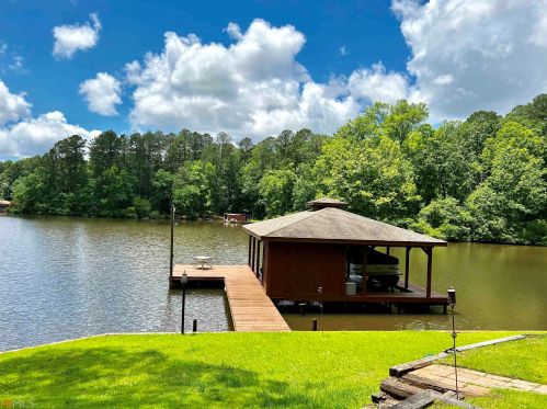 82 Dogwood Ct, Mayfield, GA 31087-6314