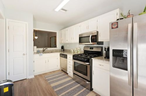 903 Riverview Dr, Marietta GA  30067-4512 exterior