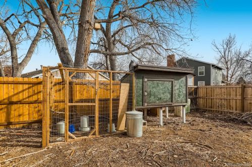 1434 Evanston St, Aurora CO 80014-3921 exterior