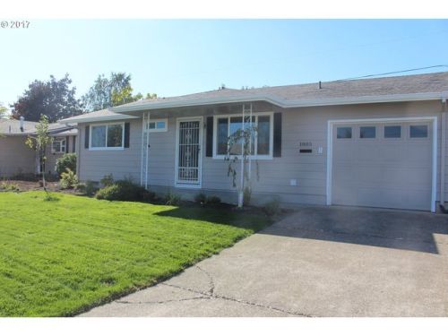 1885 Sallal Rd, Woodburn, OR 97071-2541
