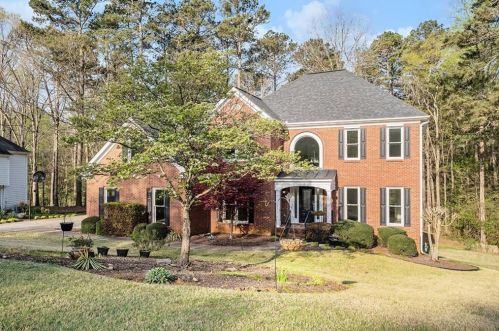 2661 Riverfront Dr, Lithonia, GA 30039-8563