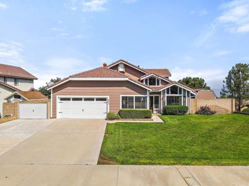 6880 Rycroft Dr, Riverside CA  92506-5317 exterior