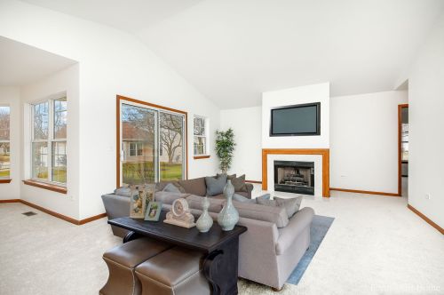 13337 Red Cedar Ln, Plainfield, IL 60544-9368