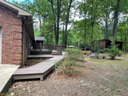 510 Pleasant Hill Cir, Martin, GA 30557-3426
