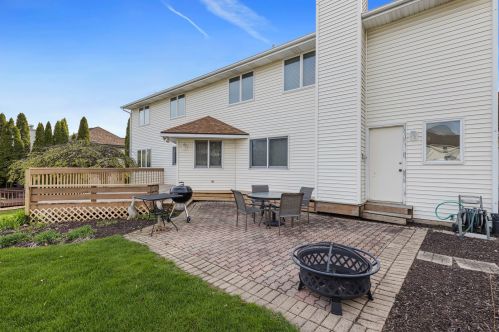 1204 Stony Creek Way, Rockford, IL 61108-1546