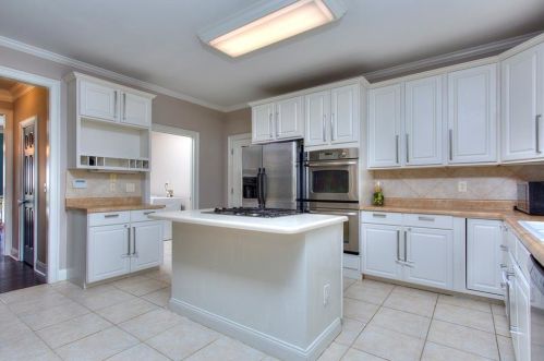 5065 Highland Lake Dr, Atlanta GA  30349-3924 exterior
