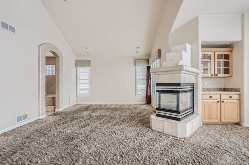 7056 Picadilly St, Aurora CO 80016-2345 exterior