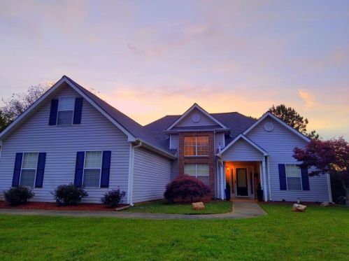 1665 Valley View Rd, Porterdale, GA 30016-8944