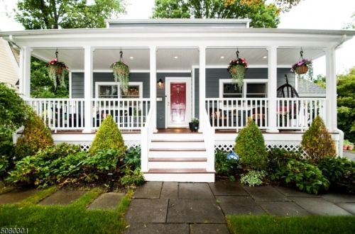 27 Frederick St, Morristown, NJ 07960-2926
