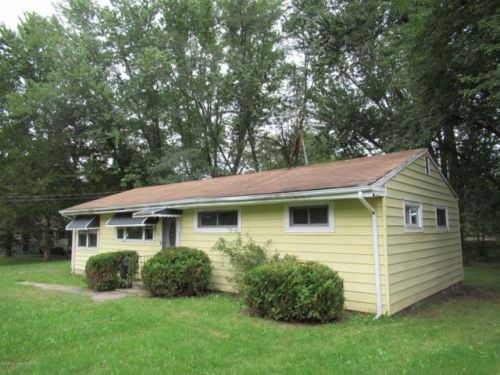 3 Sycamore Pl, Jackson Twp, NJ 08527-1323
