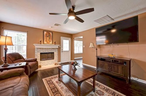 23111 Waterlily Dr, Richmond TX 77406-8616 exterior