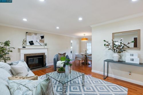 196 Hazel Dr, Concord CA  94523-2916 exterior