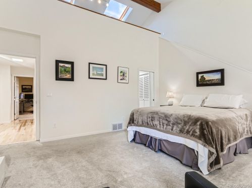 24 Beacon Hill Ln, Englewood CO  80111-5244 exterior