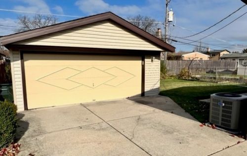 8424 Normal Ave, Niles IL  60714-2326 exterior