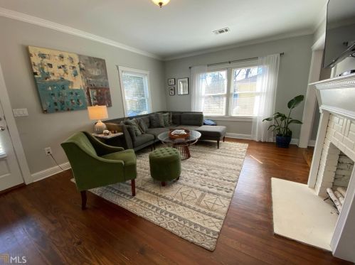 964 Hall Pl, Atlanta GA  30318-4964 exterior