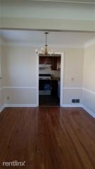 1112 Madeleine Cir, Cincinnati OH  45231-4606 exterior