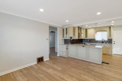 3394 Newport St, Denver CO  80207-2224 exterior