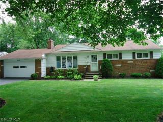 6306 Carolyn Dr, Concord Township OH  44060-3710 exterior