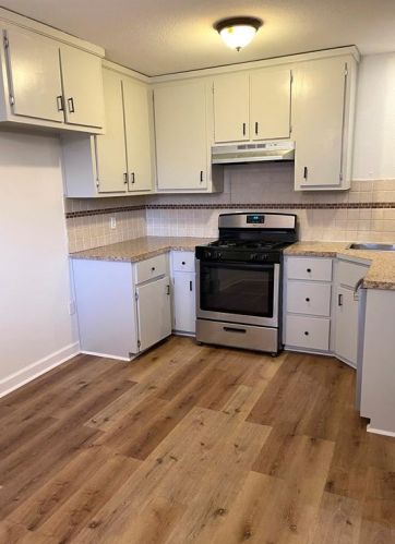 600 Plum St, Angleton TX  77515-5044 exterior