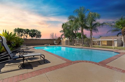 6160 Homestead St, Riverside, CA 92509-4930
