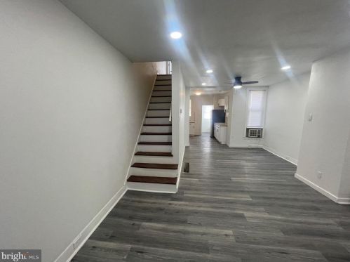 6050 American St, Philadelphia, PA 19120-1808