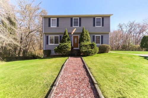 87 Dion Ave, Tiverton, RI 02878-2710