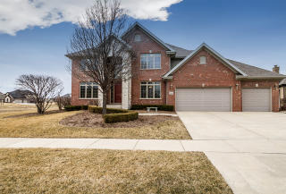 12604 Chiszar Dr, Mokena, IL 60448-1680