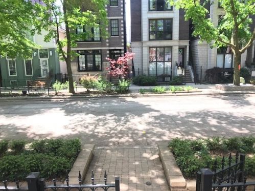 1515 Cleveland Ave, Chicago, IL 60610-1109