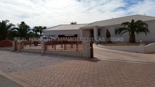 736 Kiel St, Henderson NV  89015-4737 exterior