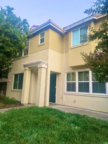 201 Coulter Way, Vacaville, CA 95687-3496