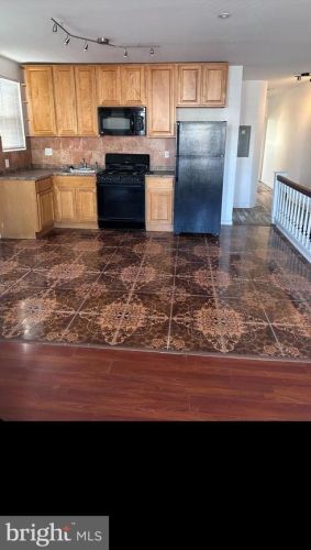 5008 10th St, Philadelphia PA  19141-3904 exterior