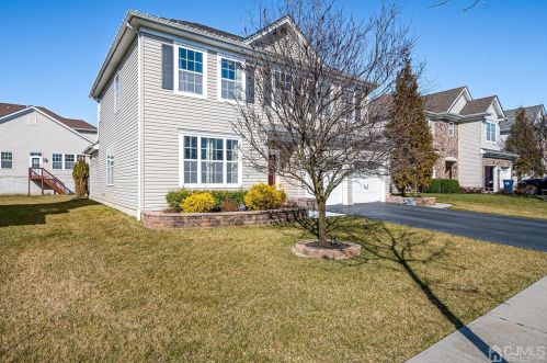6 Crocus Ct, Piscataway, NJ 08854-2754