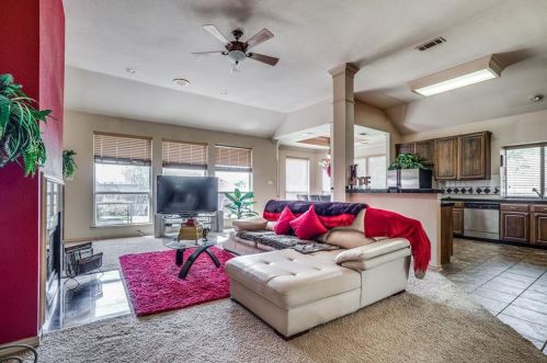 2300 Manchester Ct, Carrollton TX exterior