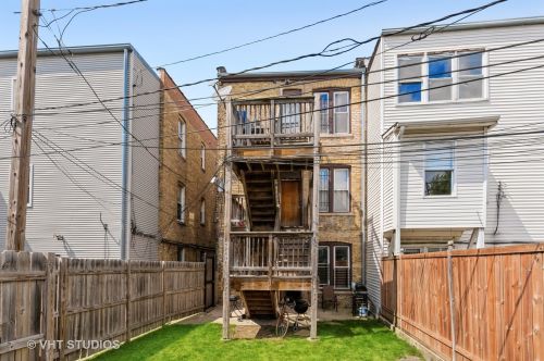 3321 Belmont Ave, Chicago, IL 60618-4401