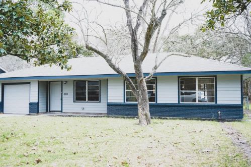 608 Anderson St, Angleton TX  77515-4543 exterior