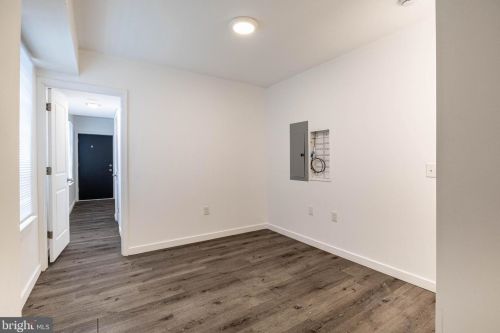 2024 8th St, Philadelphia PA  19122-1304 exterior