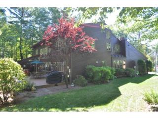 53 Pinecrest Dr, Laconia, NH 03249-2222