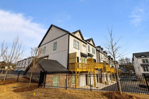 1991 Hollywood Rd, Atlanta GA  30318-1881 exterior