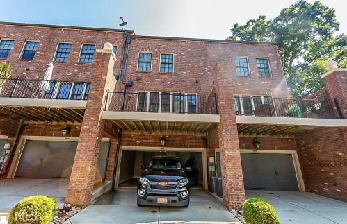 2908 Hermance Dr, Atlanta GA  30319-2704 exterior