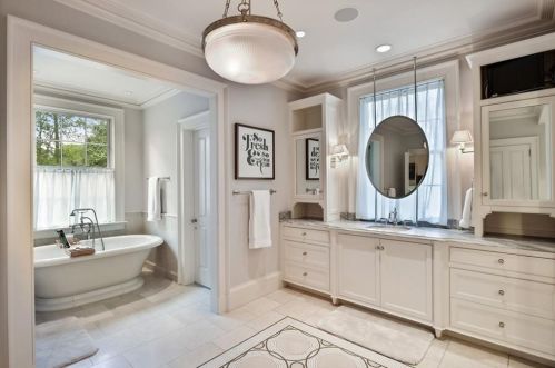 62 Brookhaven Dr, Atlanta GA  30319-1143 exterior