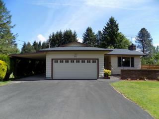 95 Garden St, Kelso, WA 98626-1911